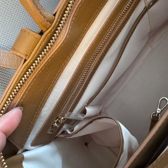 Mina Baie Juliet (Work Tote) in Tan - Picture 6 of 6